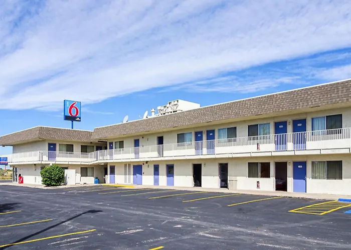 Hotel 6-laramie, Wy 3*