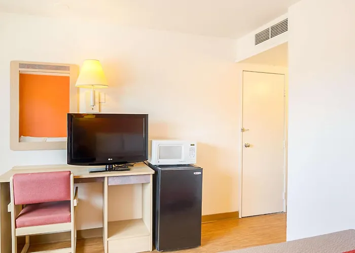 6-laramie, Wy Hotel 3*